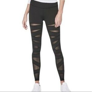 COPY - Lululemon wunder under leggings with mesh …